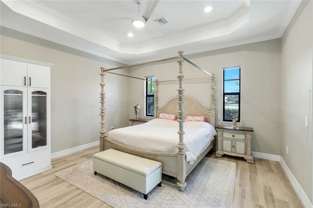 28047 Foxrock CT, Bonita Springs, FL 34135