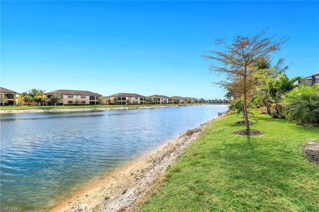 28047 Foxrock CT, Bonita Springs, FL 34135