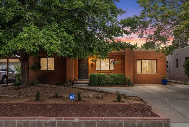 1907 Anderson PL SE, Albuquerque, NM 87108