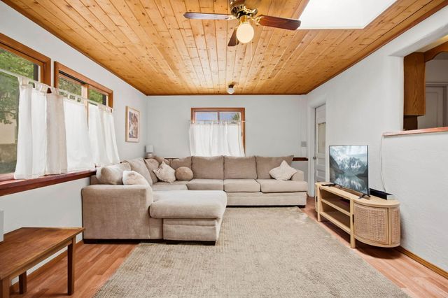 1907 Anderson PL SE, Albuquerque, NM 87108