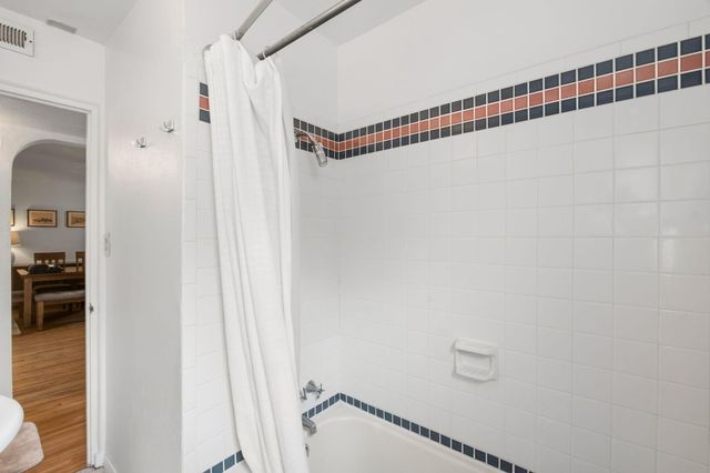 1907 Anderson PL SE, Albuquerque, NM 87108