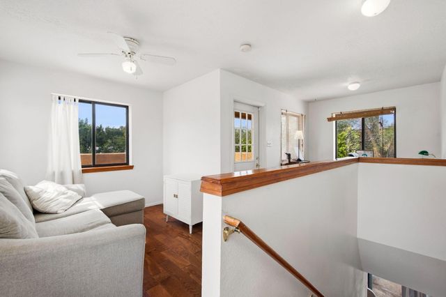 1907 Anderson PL SE, Albuquerque, NM 87108