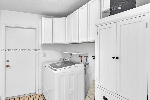 2191 SW 27th Ln, Fort Lauderdale, FL 33312