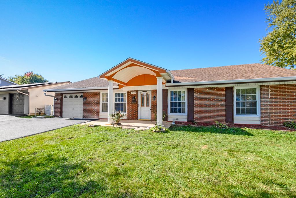 7650 Northway Drive, Hanover Park, IL 60133 — photo 2