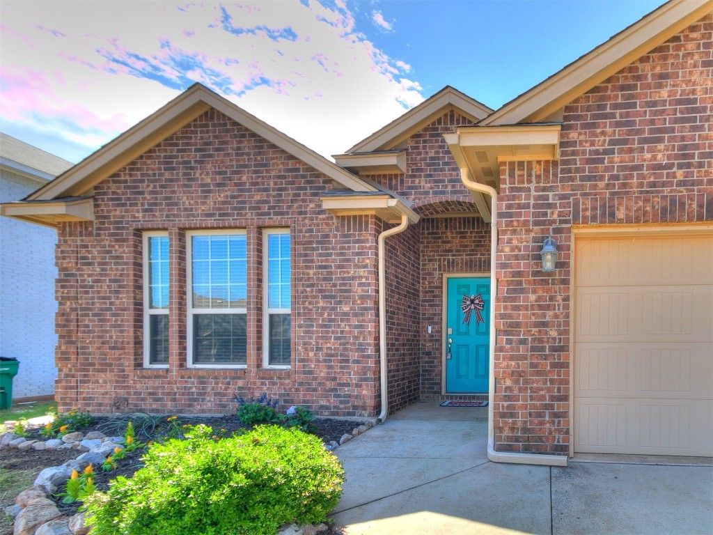 9708 Squire Lane, Yukon, OK 73099