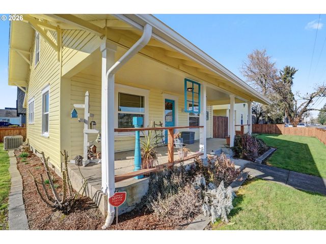 2116 WAVERLY Dr, Albany, OR 97322