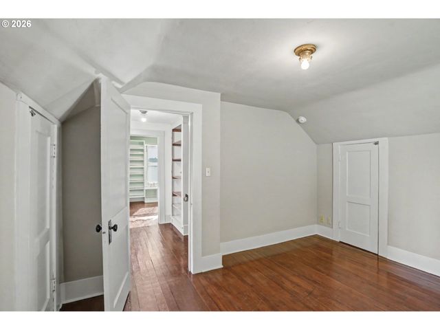 2116 WAVERLY Dr, Albany, OR 97322