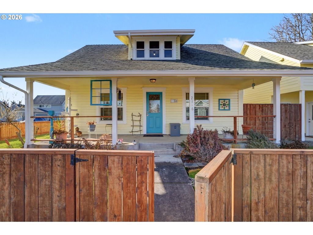 2116 WAVERLY Dr, Albany, OR 97322