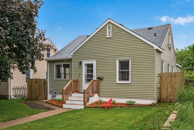 1843 Montana Avenue E, Saint Paul, MN 55119