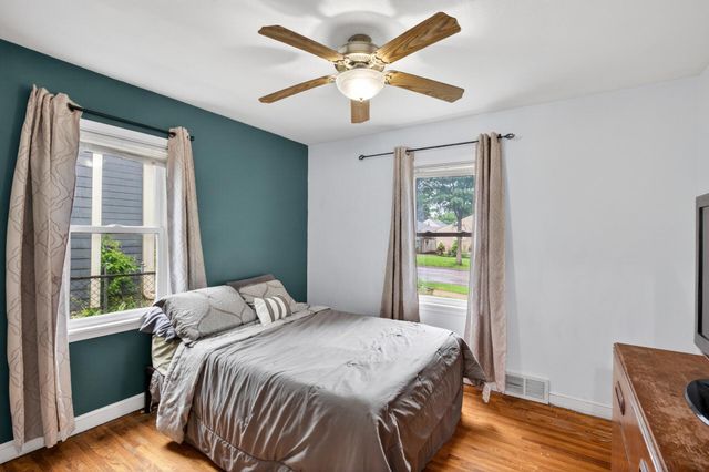 1843 Montana Avenue E, Saint Paul, MN 55119
