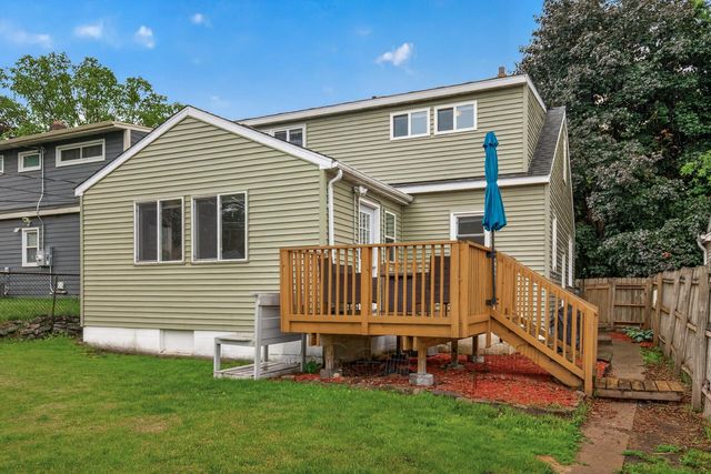 1843 Montana Avenue E, Saint Paul, MN 55119