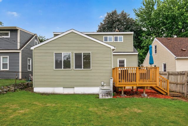 1843 Montana Avenue E, Saint Paul, MN 55119