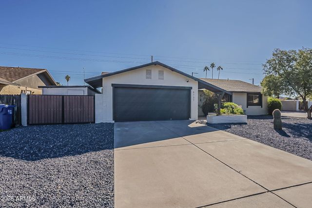 6737 S PALM Drive, Tempe, AZ 85283