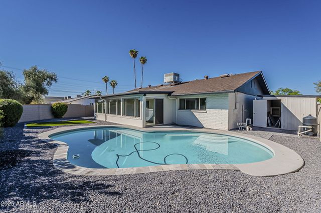 6737 S PALM Drive, Tempe, AZ 85283