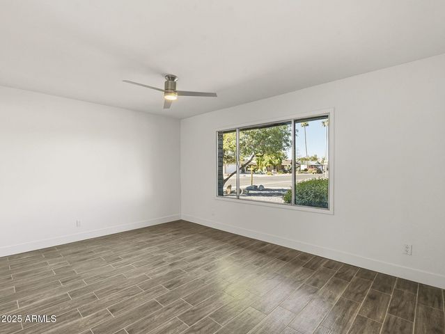 6737 S PALM Drive, Tempe, AZ 85283