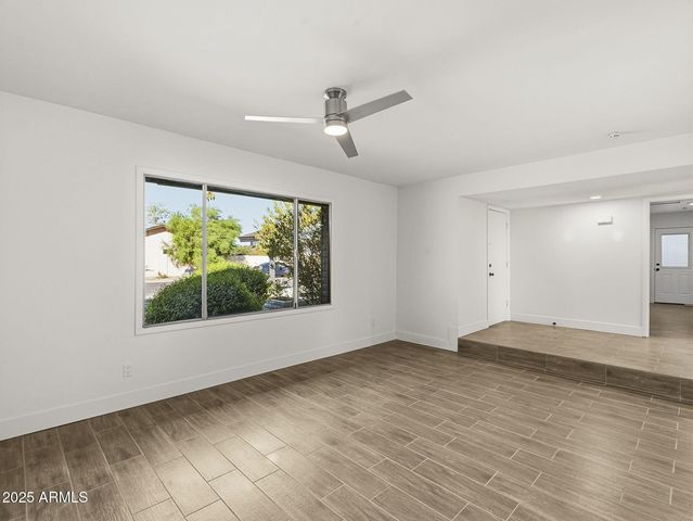 6737 S PALM Drive, Tempe, AZ 85283