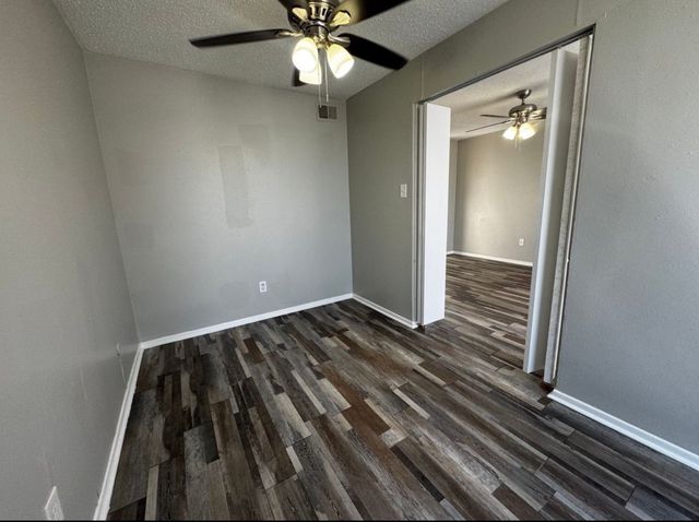 6329 Walraven Circle, Fort Worth, TX 76133