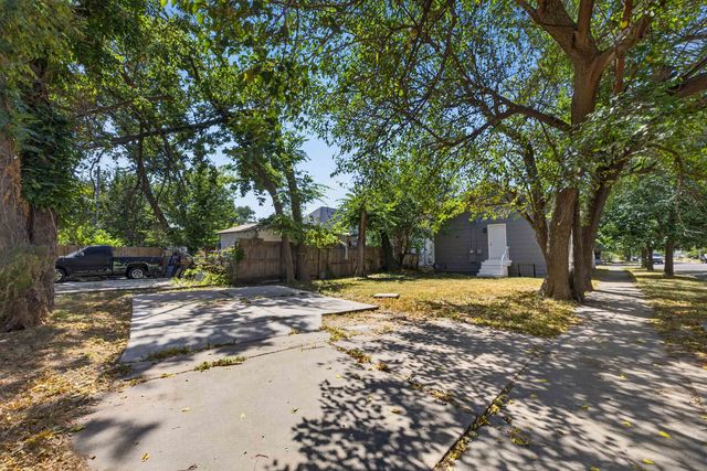 1700 S Water, Wichita, KS 67213