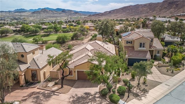 32 Cerchio Basso, Henderson, NV 89011