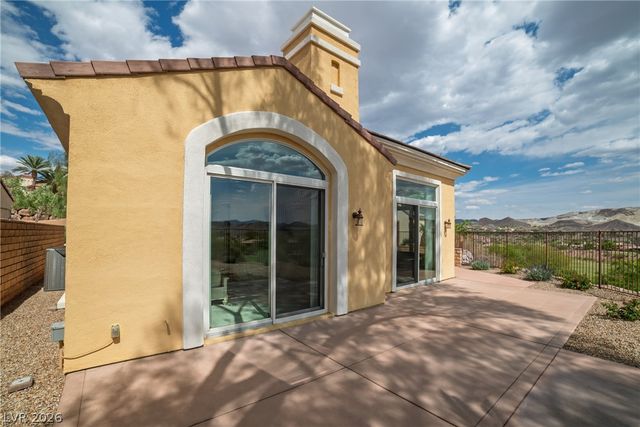 32 Cerchio Basso, Henderson, NV 89011