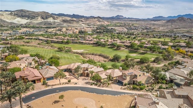 32 Cerchio Basso, Henderson, NV 89011