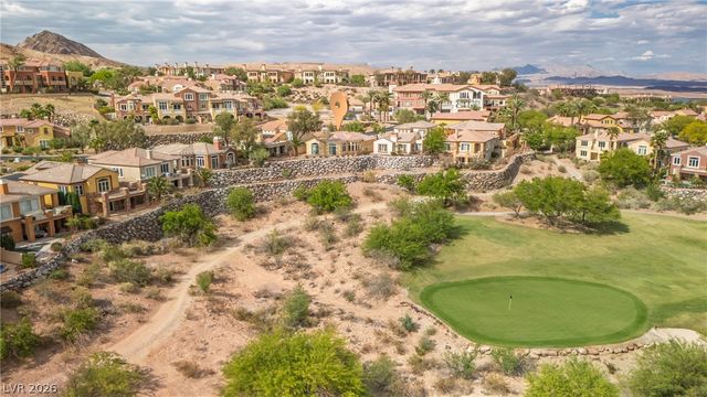 32 Cerchio Basso, Henderson, NV 89011