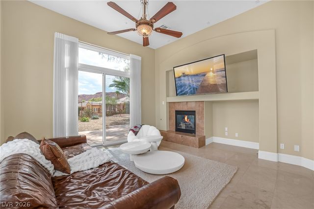 32 Cerchio Basso, Henderson, NV 89011