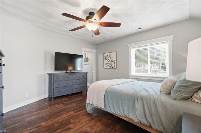 968 Scenic Blvd, Chesapeake, VA 23322