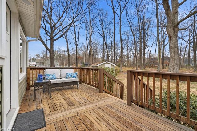 968 Scenic Blvd, Chesapeake, VA 23322