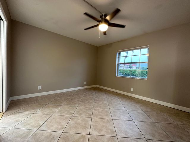 555 SE 8th Street 151, Deerfield Beach, FL 33441