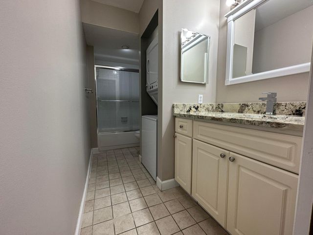 555 SE 8th Street 151, Deerfield Beach, FL 33441