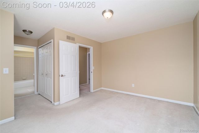 31280 Misty Pines Drive, Farmington Hills, MI 48336