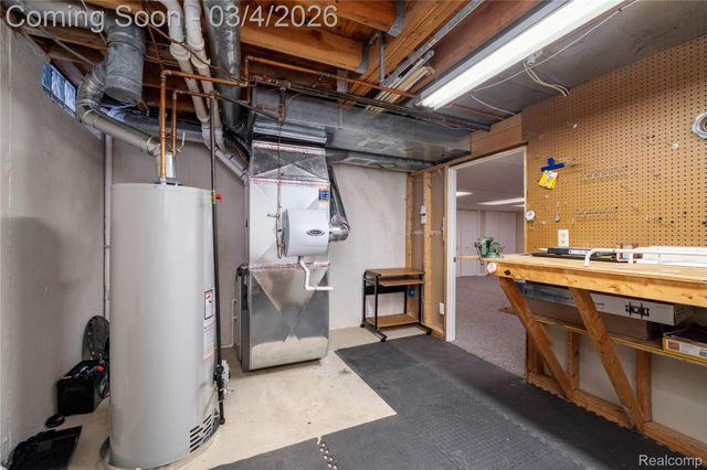 31280 Misty Pines Drive, Farmington Hills, MI 48336