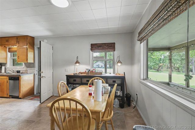 19116 W Beechwood, Cookson, OK 74427