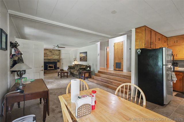 19116 W Beechwood, Cookson, OK 74427