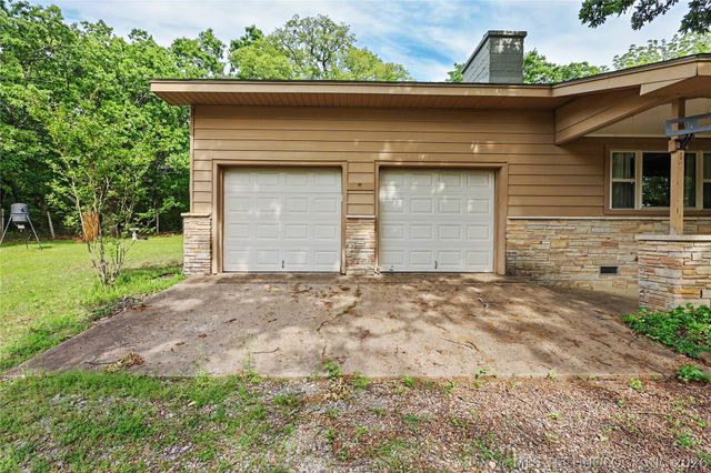 19116 W Beechwood, Cookson, OK 74427