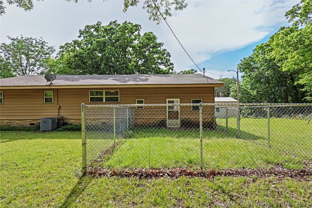 19116 W Beechwood, Cookson, OK 74427