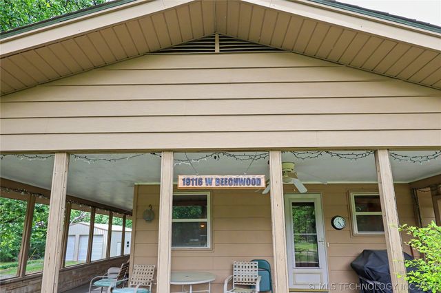19116 W Beechwood, Cookson, OK 74427
