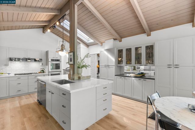 130 Montair Dr, Danville, CA 94526