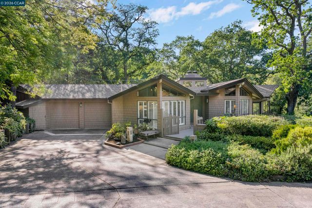 130 Montair Dr, Danville, CA 94526