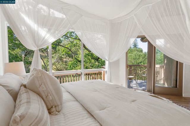 130 Montair Dr, Danville, CA 94526