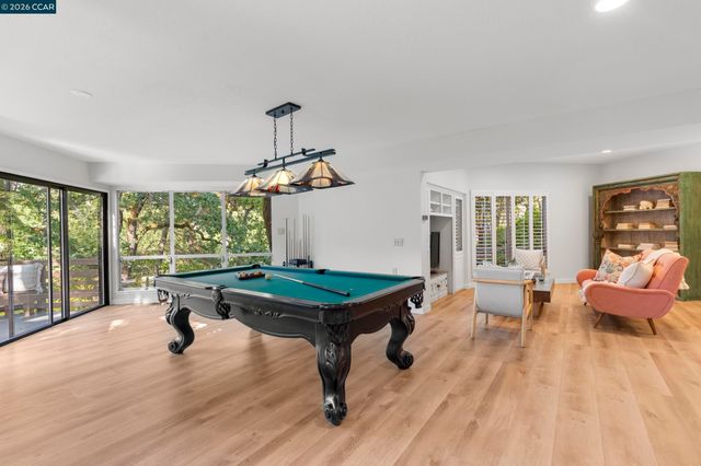 130 Montair Dr, Danville, CA 94526