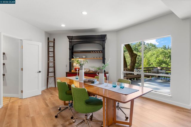 130 Montair Dr, Danville, CA 94526