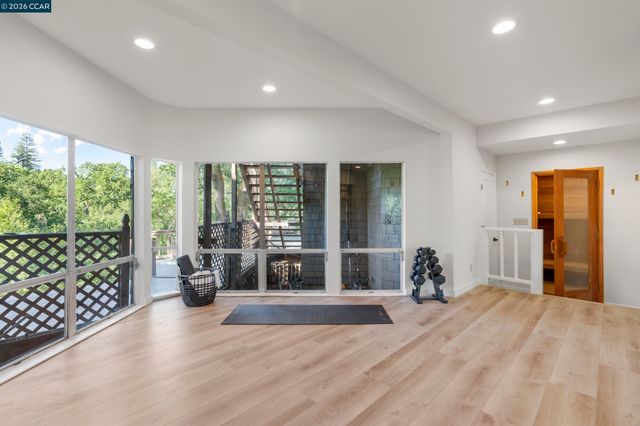 130 Montair Dr, Danville, CA 94526