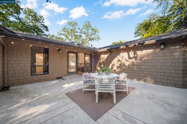 130 Montair Dr, Danville, CA 94526