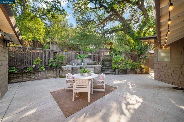 130 Montair Dr, Danville, CA 94526