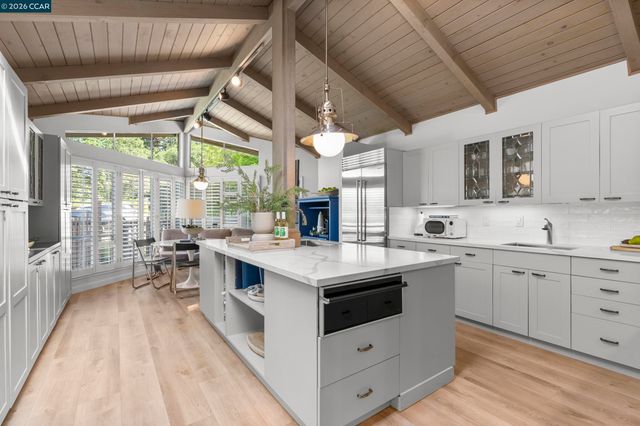 130 Montair Dr, Danville, CA 94526