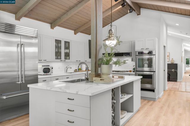 130 Montair Dr, Danville, CA 94526