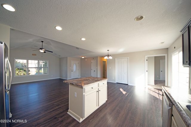 300 Cadenza Lane, Richlands, NC 28574