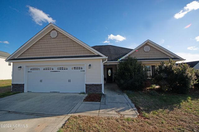 300 Cadenza Lane, Richlands, NC 28574